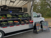 Chợ rau cải tươi lưu động đến New Holly